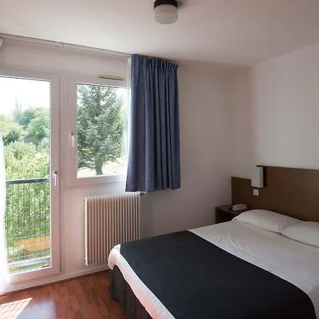 Restaurant L'artiere فندق